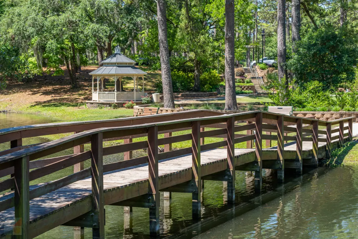 Long Leaf Park