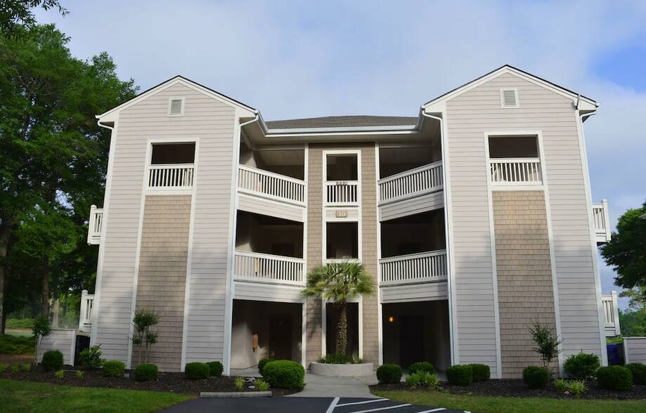 SEA Trail Resort... Vacation rental home in Sunset Beach, NC settings