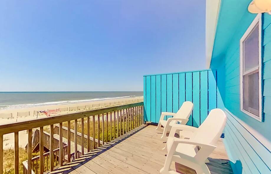Oceanfront Duplex... Vacation rental home in Holden Beach, NC