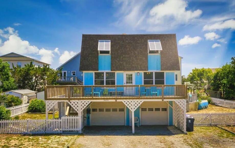 to Bahamian... Vacation rental home in Oak Island, NC