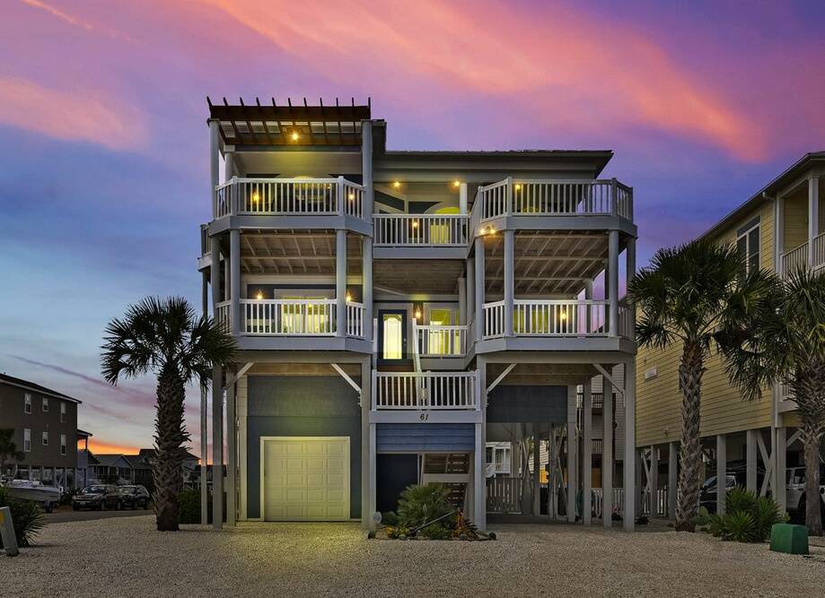 Ocean and Canal... Vacation rental home in Ocean Isle Beach, NC