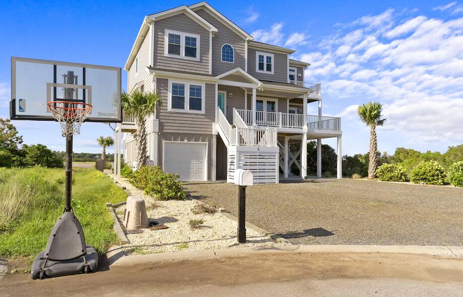 Private Luxury on... Vacation rental home in Ocean Isle Beach, NC